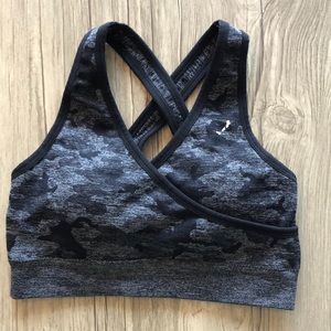 Black camo Gymshark Sports Bra